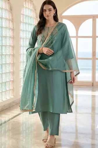 Women Ethnic Motifs Embroidered Regular Thread Work Kurta with Trousers & With Dupatta