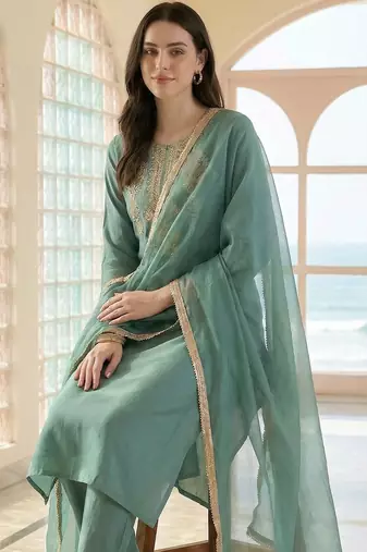 Women Ethnic Motifs Embroidered Regular Thread Work Kurta with Trousers & With Dupatta