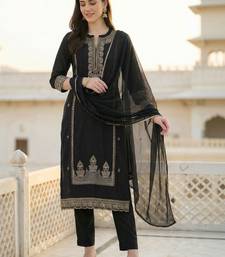 Women Ethnic Motifs Embroidered Regular Kurta with Trousers & With Dupatta