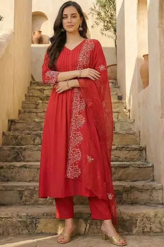 Women Ethnic Motifs Embroidered Pleated Thread Work Kurta with Trousers & With Dupatta