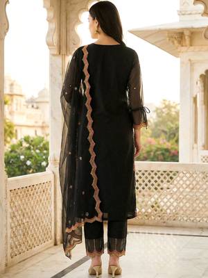 Women Ethnic Motifs Embroidered Regular Thread Work Kurta with Trousers & With Dupatta 5