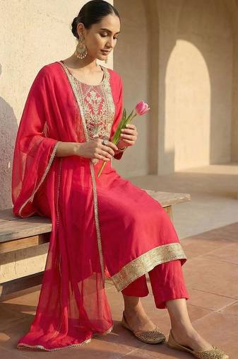 Women Ethnic Motifs Embroidered Regular Thread Work Kurta with Trousers & With Dupatta