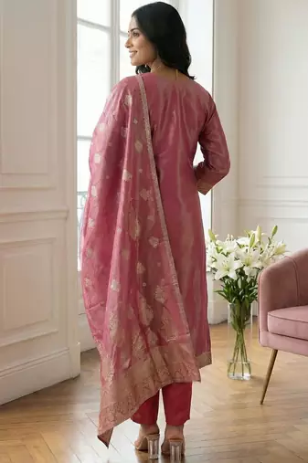 Women Regular Kurta with Trousers & With Dupatta