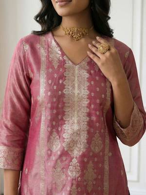 Women Regular Kurta with Trousers & With Dupatta 4