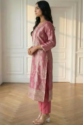 Women Regular Kurta with Trousers & With Dupatta