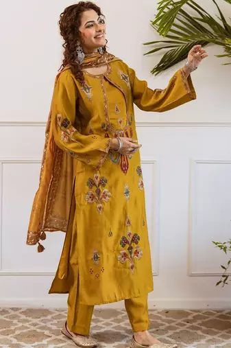 Women Ethnic Motifs Embroidered Regular Thread Work Kurta with Trousers & With Dupatta