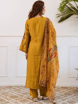 Women Ethnic Motifs Embroidered Regular Thread Work Kurta with Trousers & With Dupatta 4