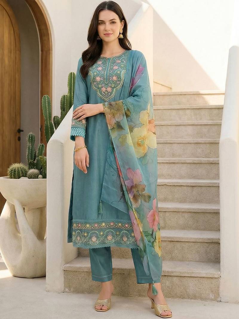 Women Floral Embroidered Regular Thread Work Liva Kurta with Trousers & With Dupatta