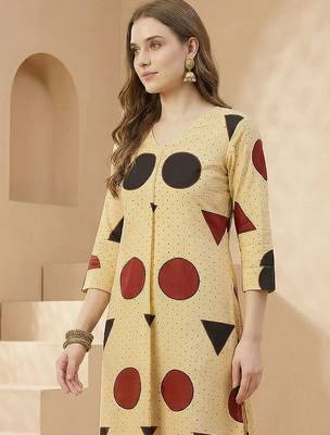 Women Printed Regular Pure Cotton Kurta with Trousers 2