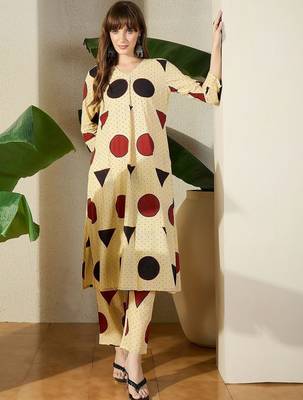 Women Printed Regular Pure Cotton Kurta with Trousers 4