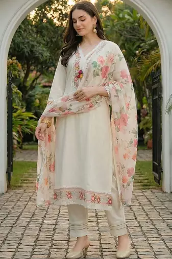 Women Floral Embroidered Regular Thread Work Kurta with Trousers & With Dupatta