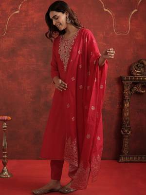 Women Ethnic Motifs Embroidered Regular Thread Work Kurta with Trousers & With Dupatta 4
