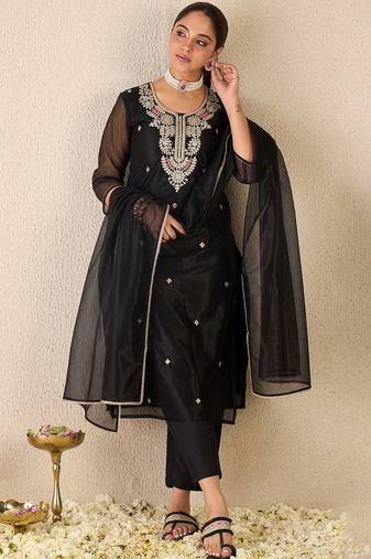 Women Ethnic Motifs Embroidered Regular Thread Work Kurta with Trousers & With Dupatta