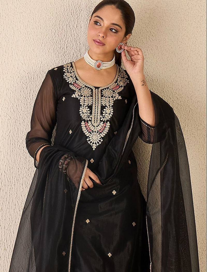 Women Ethnic Motifs Embroidered Regular Thread Work Kurta with Trousers & With Dupatta
