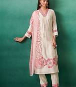 Women Floral Embroidered Regular Thread Work Kurta with Trousers & With Dupatta