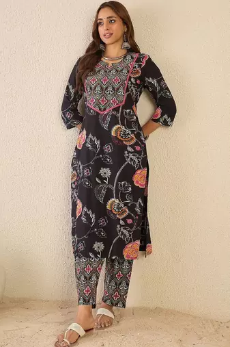 Women Floral Printed Regular Pure Cotton Kurta with Trousers