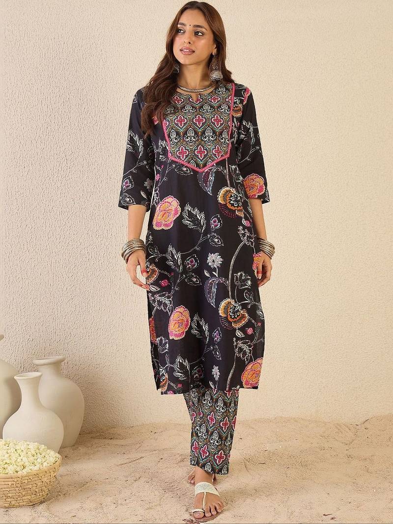 Women Floral Printed Regular Pure Cotton Kurta with Trousers