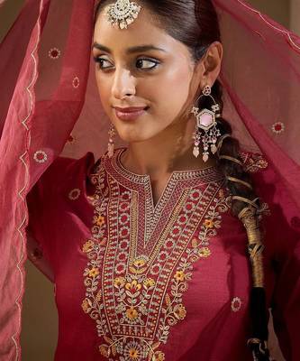 Women Ethnic Motifs Embroidered Regular Thread Work Kurta with Trousers & With Dupatta 2