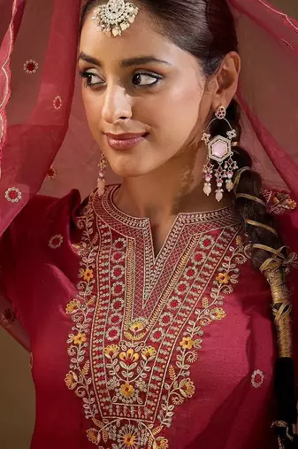 Women Ethnic Motifs Embroidered Regular Thread Work Kurta with Trousers & With Dupatta