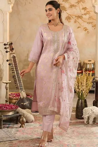 Women Regular Thread Work Kurta with Trousers & With Dupatta