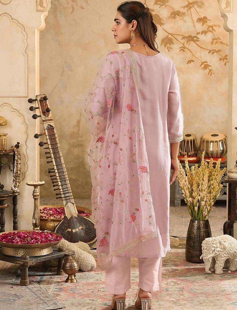 Women Regular Thread Work Kurta with Trousers & With Dupatta