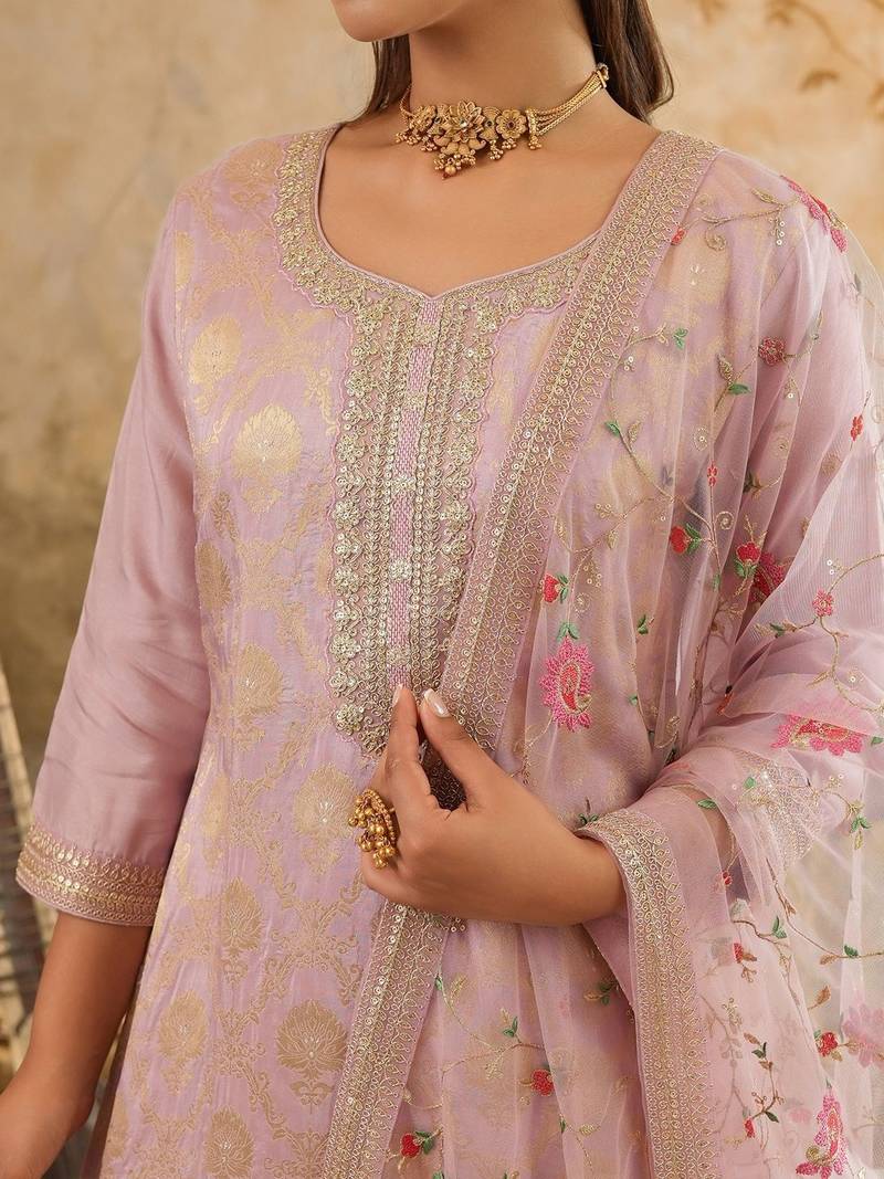 Women Regular Thread Work Kurta with Trousers & With Dupatta