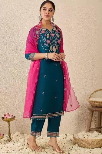 Women Floral Embroidered Regular Thread Work Kurta with Trousers & With Dupatta