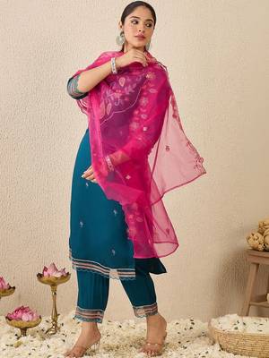 Women Floral Embroidered Regular Thread Work Kurta with Trousers & With Dupatta 3