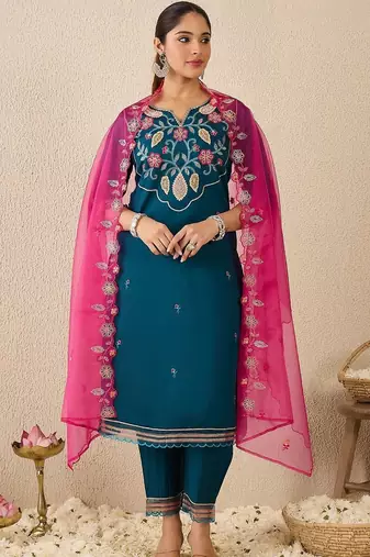 Women Floral Embroidered Regular Thread Work Kurta with Trousers & With Dupatta