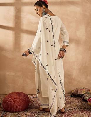 Women Ethnic Motifs Embroidered Regular Thread Work Pure Cotton Kurta with Trousers & With Dupatta 6