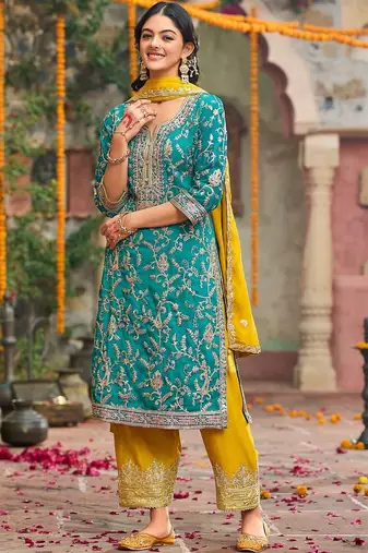 Women Ethnic Motifs Embroidered Regular Thread Work Kurta with Patiala & With Dupatta