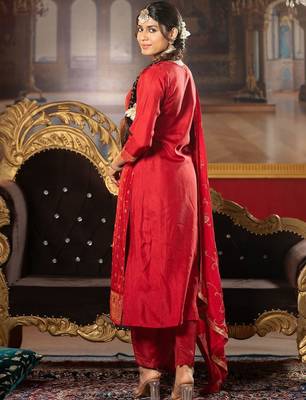 Women Ethnic Motifs Regular Kurta with Trousers & With Dupatta 3