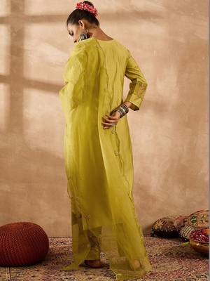Women Ethnic Motifs Embroidered Regular Thread Work Liva Kurta with Trousers & With Dupatta 6
