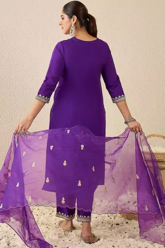 Women Ethnic Motifs Embroidered Regular Kurta with Trousers & With Dupatta
