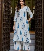 Women Floral Printed Regular Kurta with Trousers