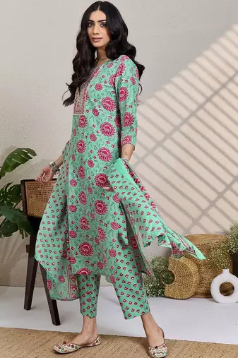 Women Floral Printed Regular Mirror Work Kurta with Trousers & With Dupatta