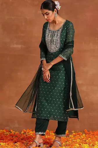 Women Ethnic Motifs Embroidered Regular Chanderi Silk Kurta with Trousers & With Dupatta