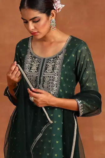 Women Ethnic Motifs Embroidered Regular Chanderi Silk Kurta with Trousers & With Dupatta
