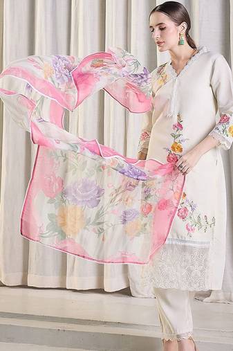 Women Floral Embroidered Regular Thread Work Kurta with Trousers & With Dupatta