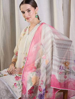 Women Floral Embroidered Regular Thread Work Kurta with Trousers & With Dupatta 2