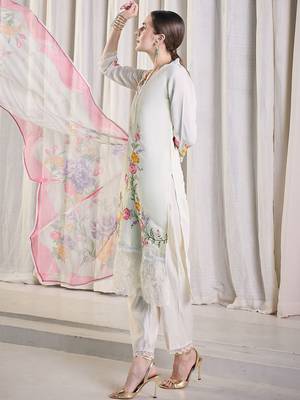 Women Floral Embroidered Regular Thread Work Kurta with Trousers & With Dupatta 3