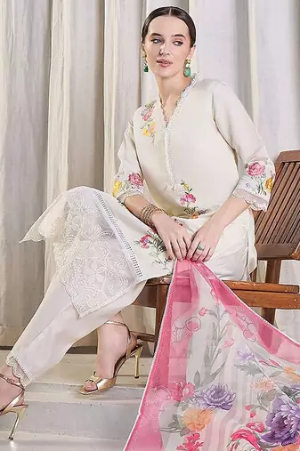 Women Floral Embroidered Regular Thread Work Kurta with Trousers & With Dupatta