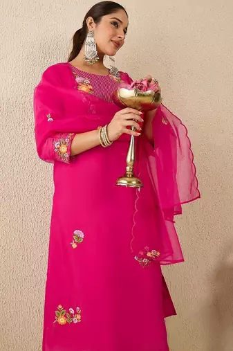 Women Floral Embroidered Regular Thread Work Kurta with Trousers & With Dupatta