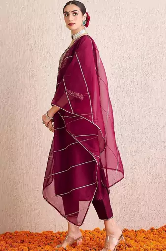 Women Ethnic Motifs Embroidered Pleated Thread Work Liva Kurta with Trousers & With Dupatta