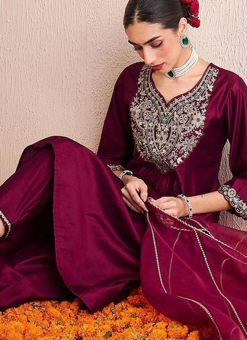 Women Ethnic Motifs Embroidered Pleated Thread Work Liva Kurta with Trousers & With Dupatta