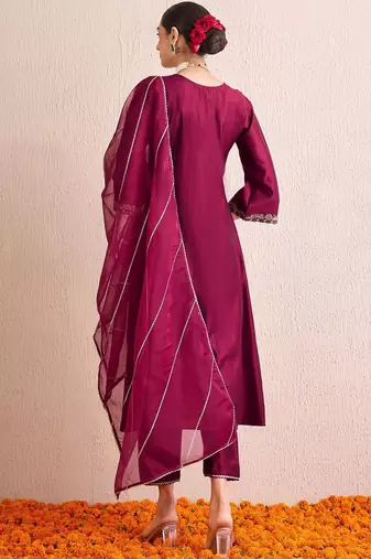 Women Ethnic Motifs Embroidered Pleated Thread Work Liva Kurta with Trousers & With Dupatta