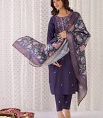 Women Floral Embroidered Regular Thread Work Kurta with Trousers & With Dupatta