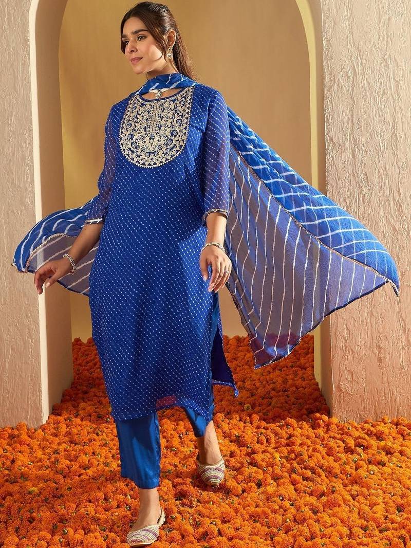 Women Ethnic Motifs Embroidered Thread Work Kurta with Trousers & With Dupatta