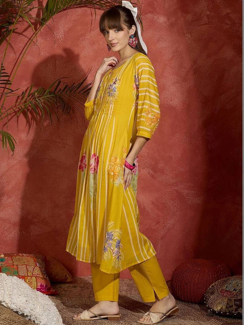 Women Printed Regular Pure Cotton Kurta with Trousers