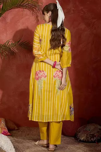 Women Printed Regular Pure Cotton Kurta with Trousers